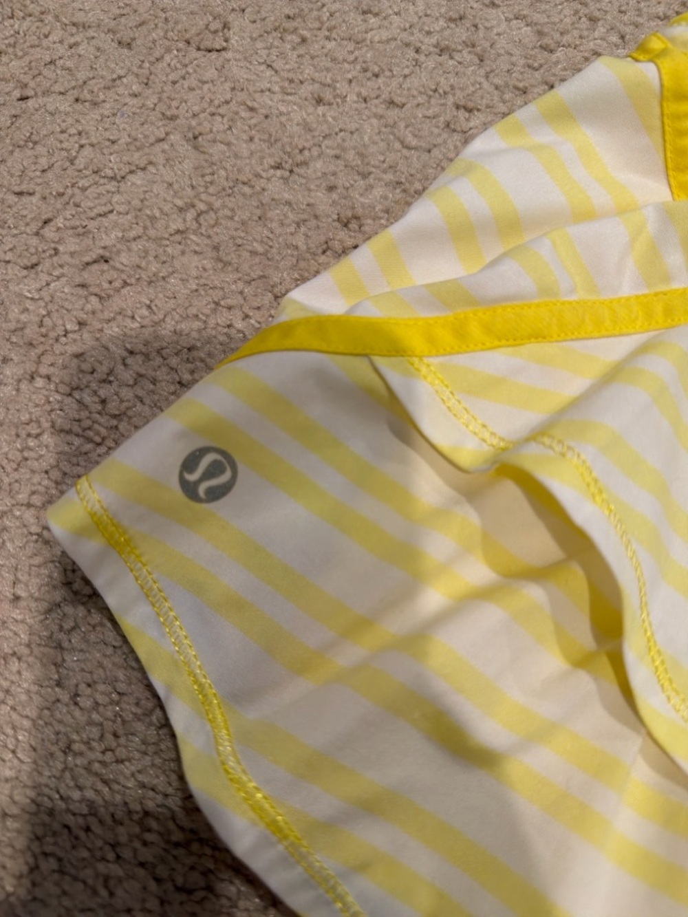 Lululemon athletica Run Yellow & white Striped Track Attack Skort sz 2 - Picture 6 of 7